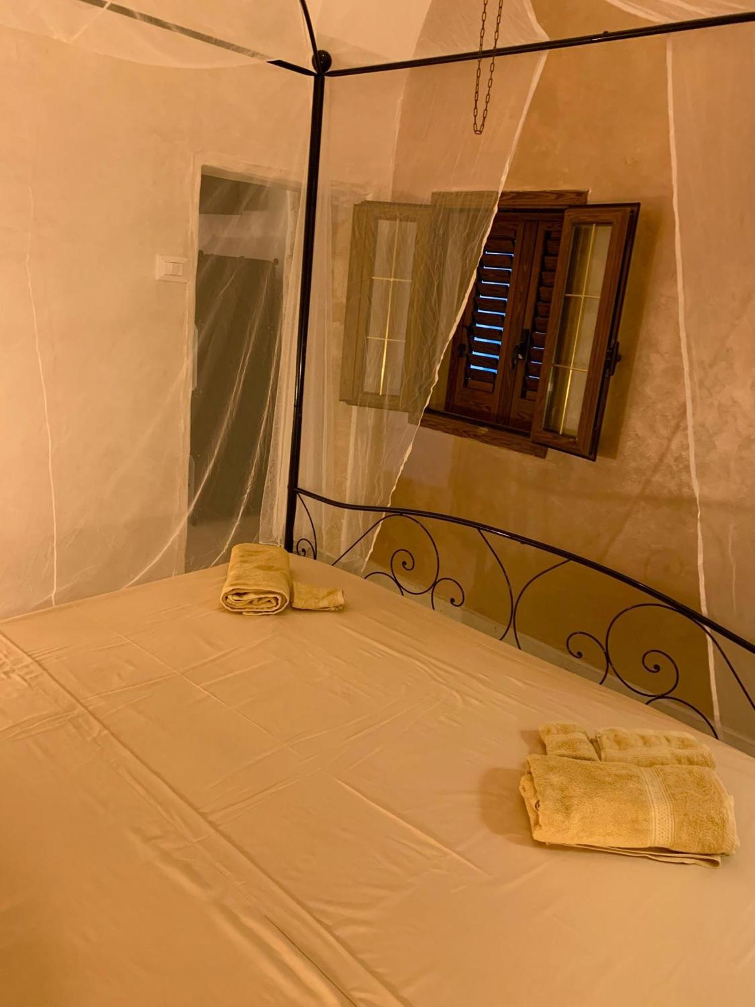 Centro Storico Rooms Gallipoli Dış mekan fotoğraf